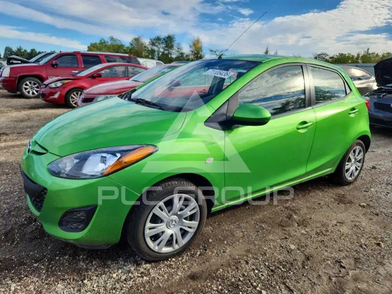 2013 Mazda 2 (Demio) фото