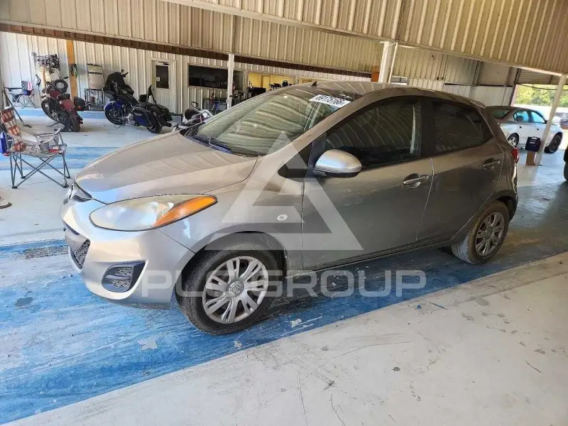 2013 Mazda 2 (Demio) фото