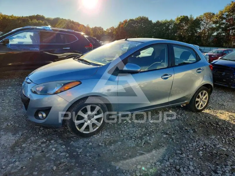 2013 Mazda 2 (Demio) фото