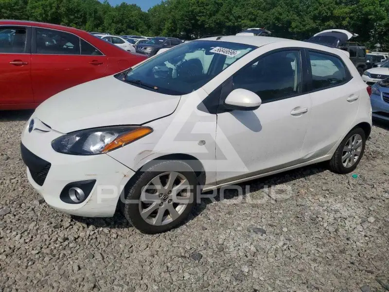 2013 Mazda 2 фото