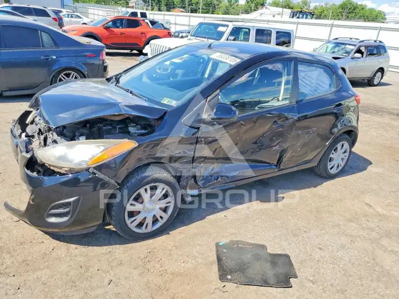 2013 Mazda 2 (Demio) photo