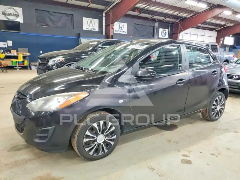 2013 Mazda 2 фото