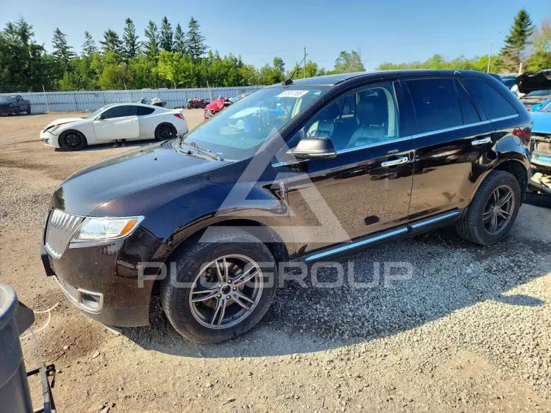 2013 Lincoln MKX photo