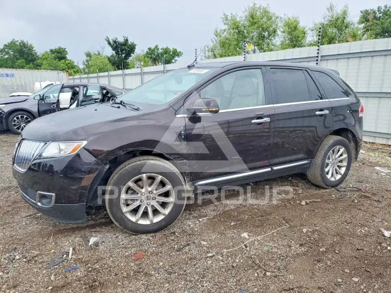 2013 Lincoln MKX photo