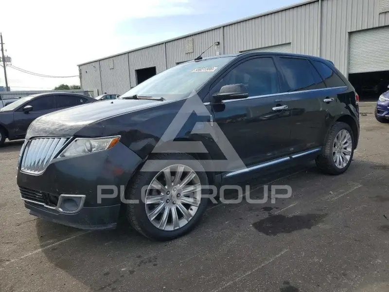 2013 Lincoln MKX photo