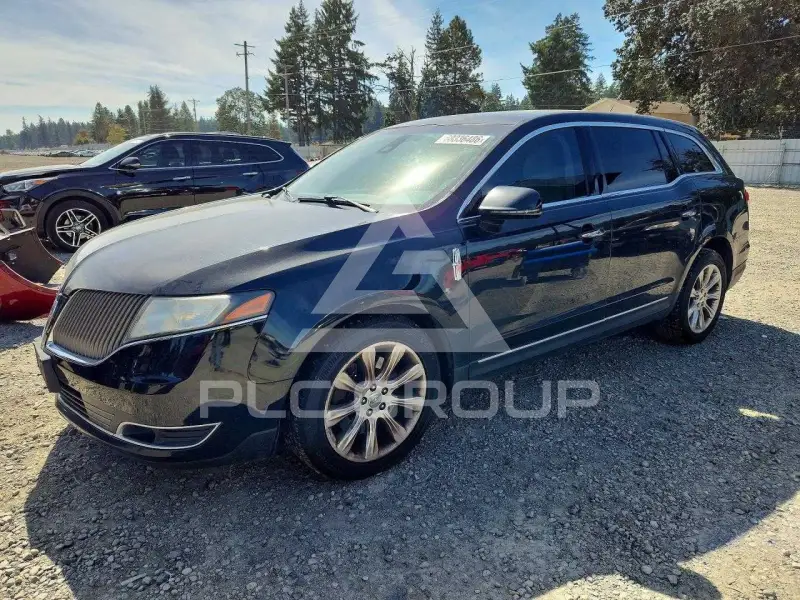 2013 Lincoln MKT фото