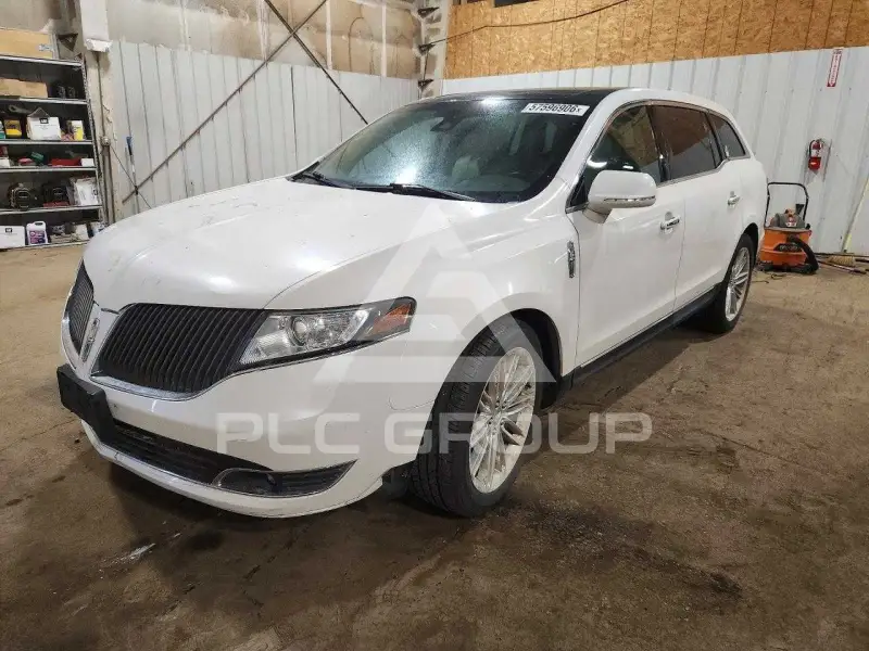 2013 Lincoln MKT фото