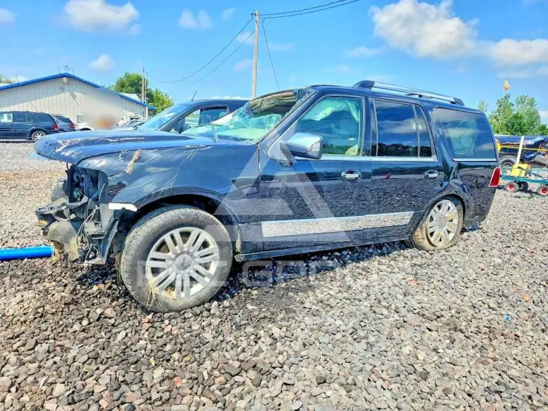 2013 Lincoln NAVIGATOR фото