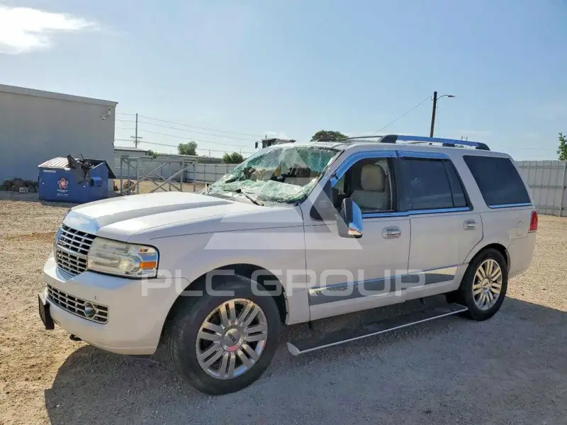2013 Lincoln NAVIGATOR фото