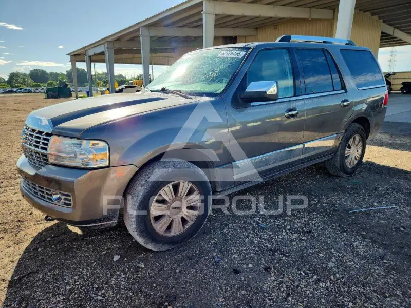 2013 Lincoln NAVIGATOR фото