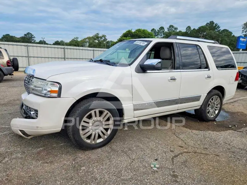 2013 Lincoln NAVIGATOR фото