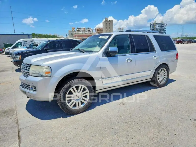 2013 Lincoln NAVIGATOR фото