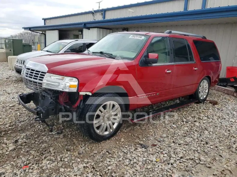 2013 Lincoln NAVIGATOR фото