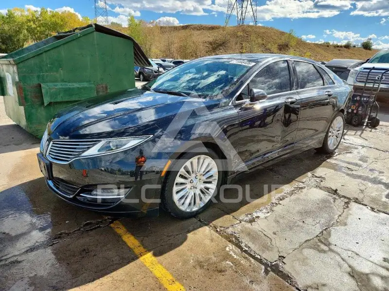 2013 Lincoln MKZ photo