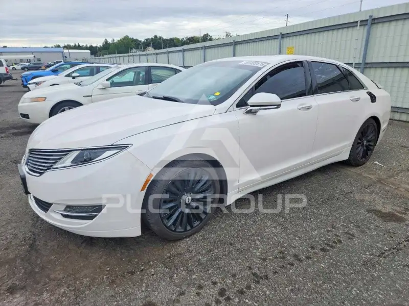 2013 Lincoln MKZ photo