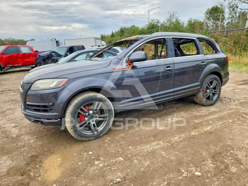 2013 Audi Q7 фото