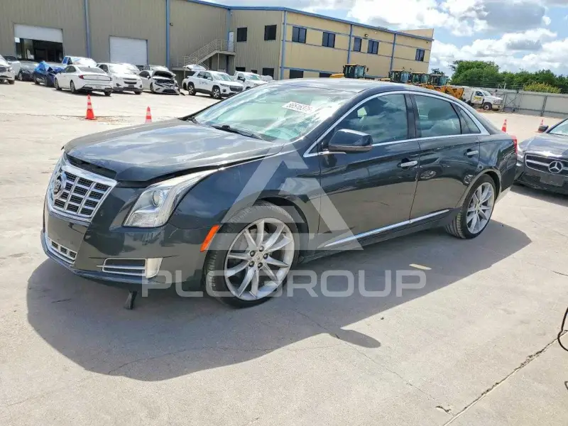 2013 Cadillac XTS photo