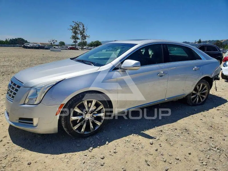 2013 Cadillac XTS photo