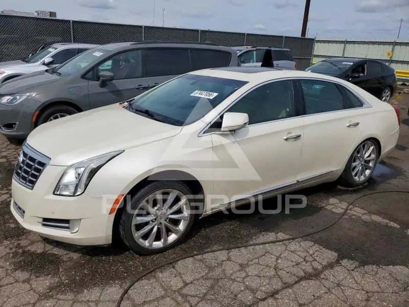 2013 Cadillac XTS photo