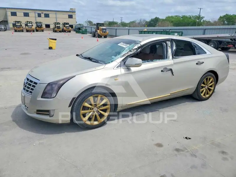 2013 Cadillac XTS photo