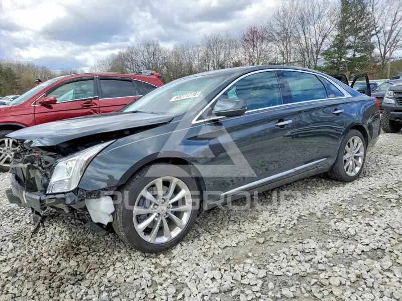 2013 Cadillac XTS photo
