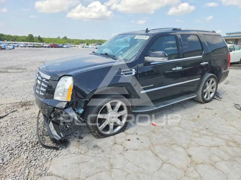 2013 Cadillac ESCALADE photo
