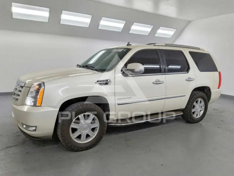 2013 Cadillac ESCALADE photo