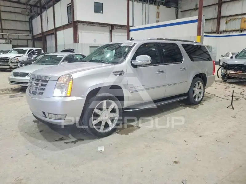 2013 Cadillac ESCALADE photo