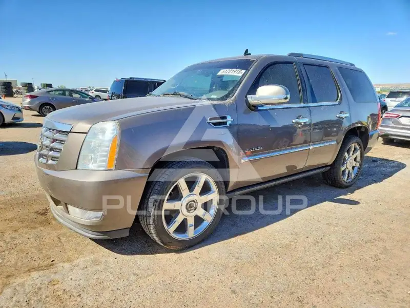 2013 Cadillac ESCALADE фото