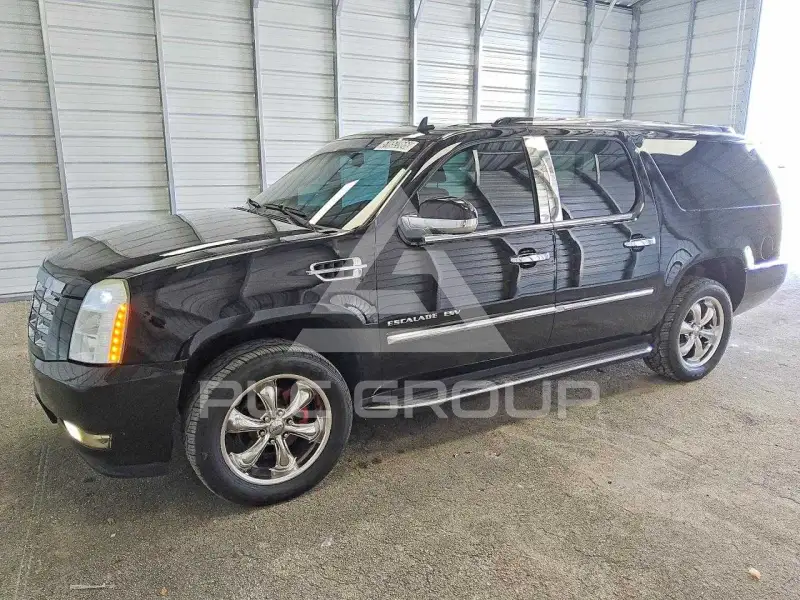 2013 Cadillac ESCALADE фото