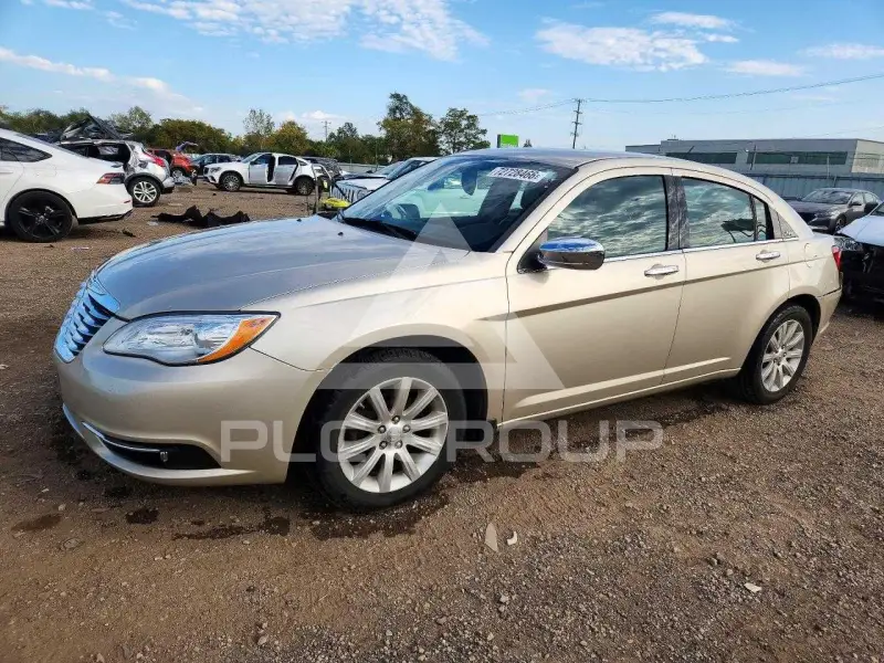 2013 Chrysler 200 photo