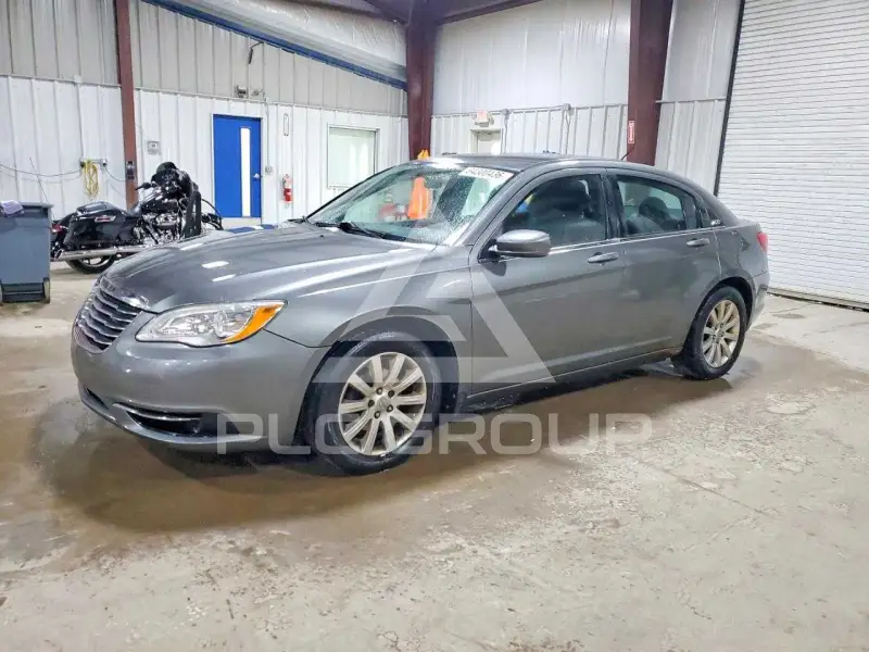 2013 Chrysler 200 фото