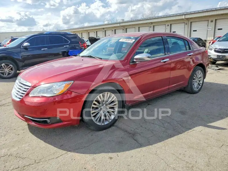 2013 Chrysler 200 фото