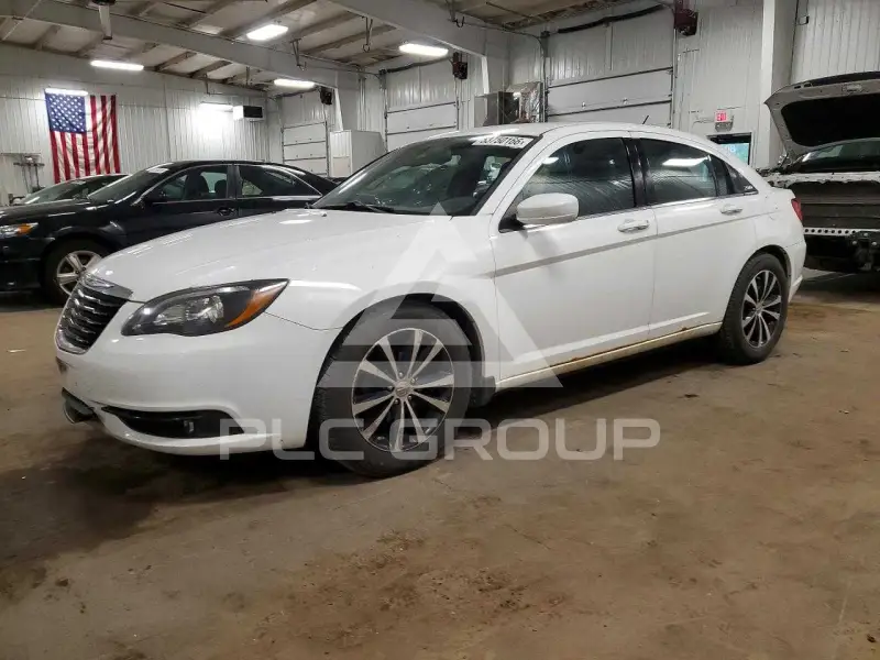 2013 Chrysler 200 фото