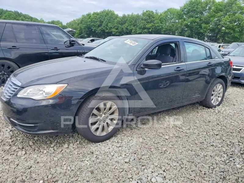 2013 Chrysler 200 photo