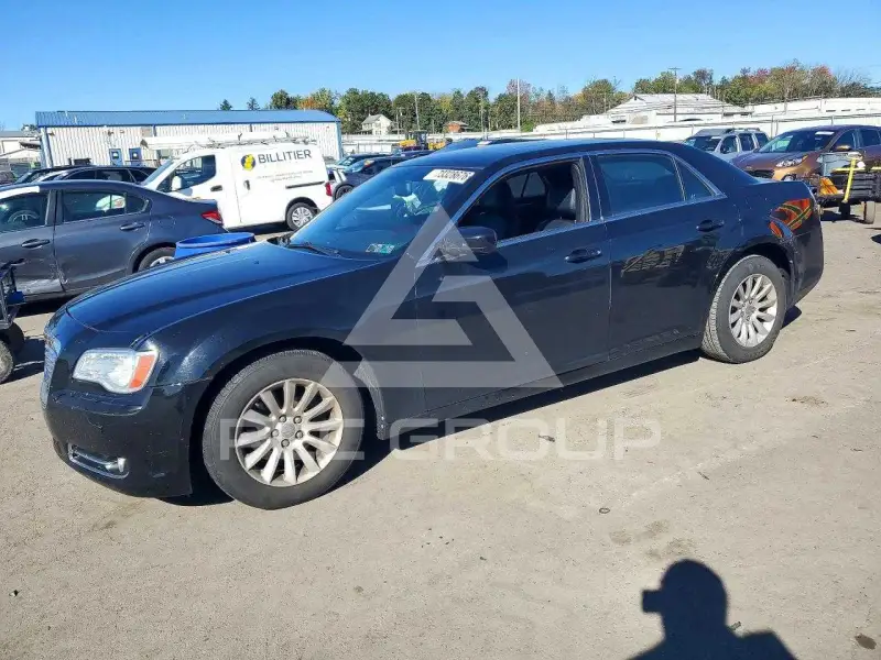 2013 Chrysler 300 фото
