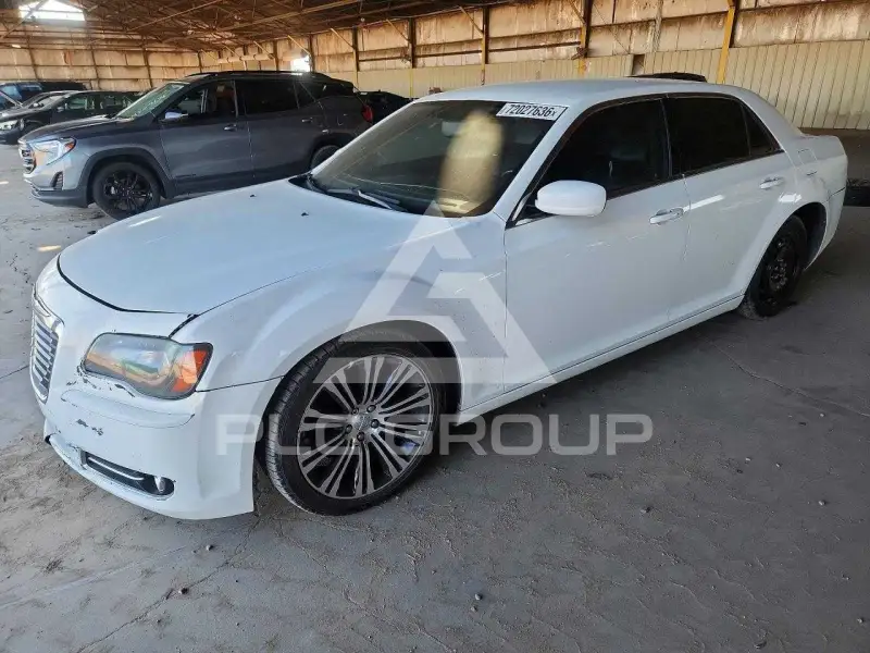 2013 Chrysler 300 фото