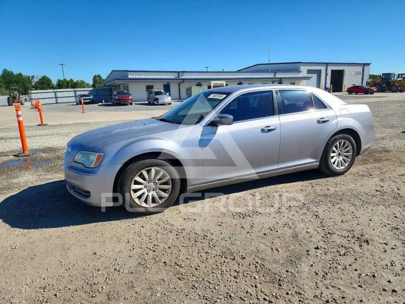 2013 Chrysler 300 фото