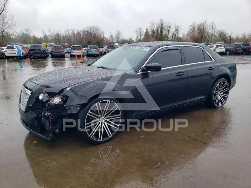 2013 Chrysler 300 фото