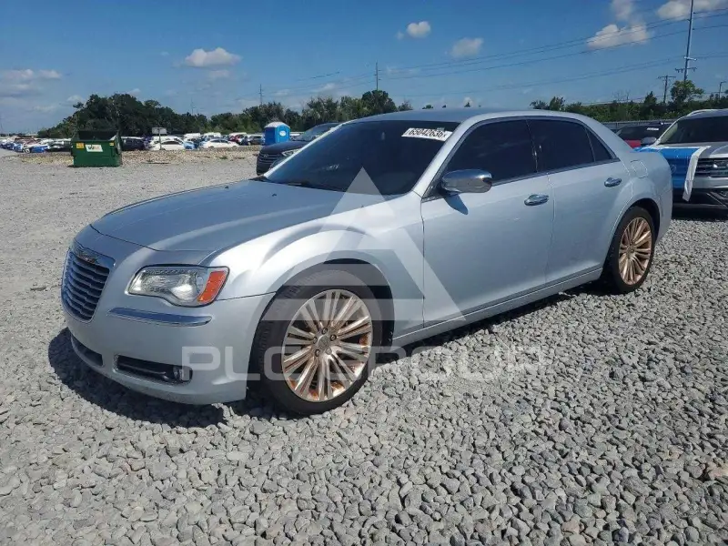 2013 Chrysler 300 фото