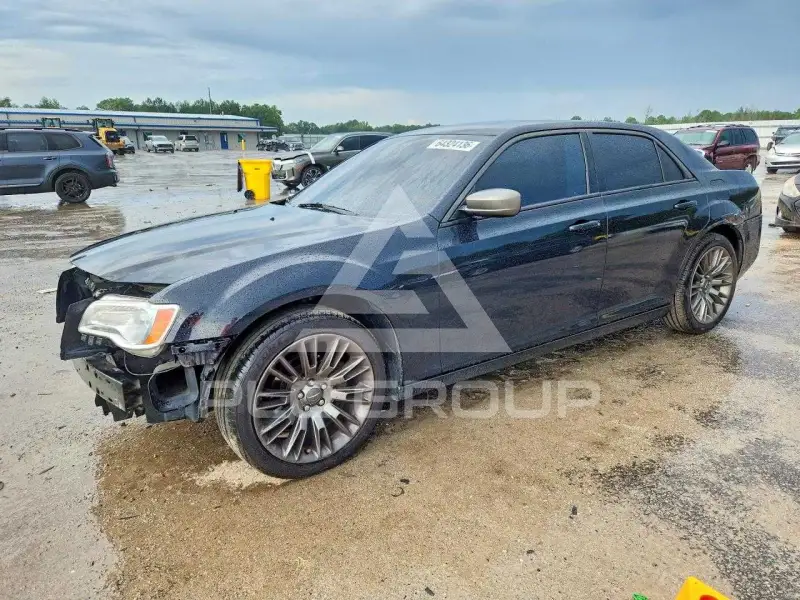 2013 Chrysler 300 фото