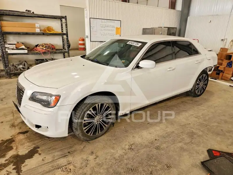 2013 Chrysler 300 фото
