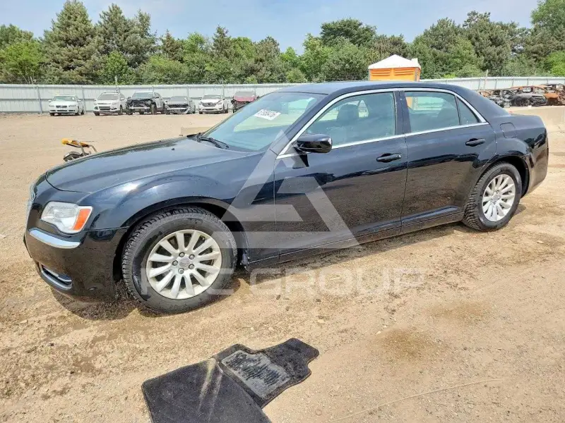 2013 Chrysler 300 photo