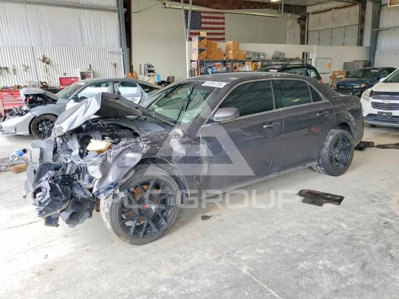 2013 Chrysler 300 photo