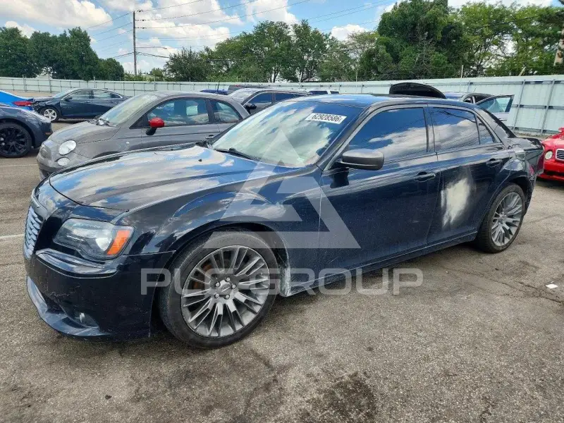 2013 Chrysler 300 фото