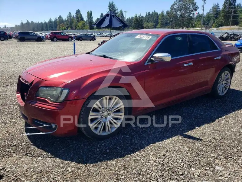 2013 Chrysler 300 фото