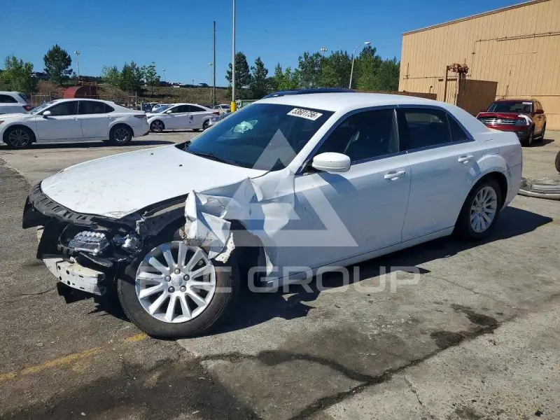 2013 Chrysler 300 photo