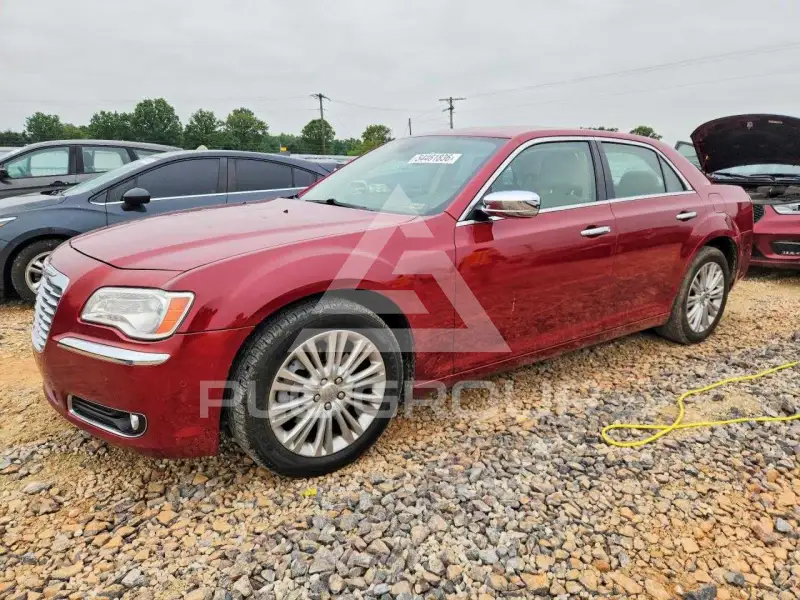 2013 Chrysler 300 фото