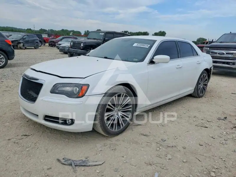 2013 Chrysler 300 фото