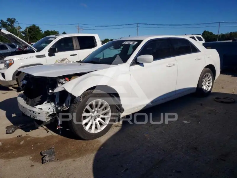 2013 Chrysler 300 фото